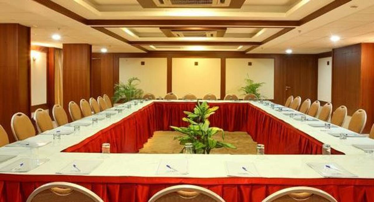 Broad Bean Cochin Hotel Kochi ภายนอก รูปภาพ