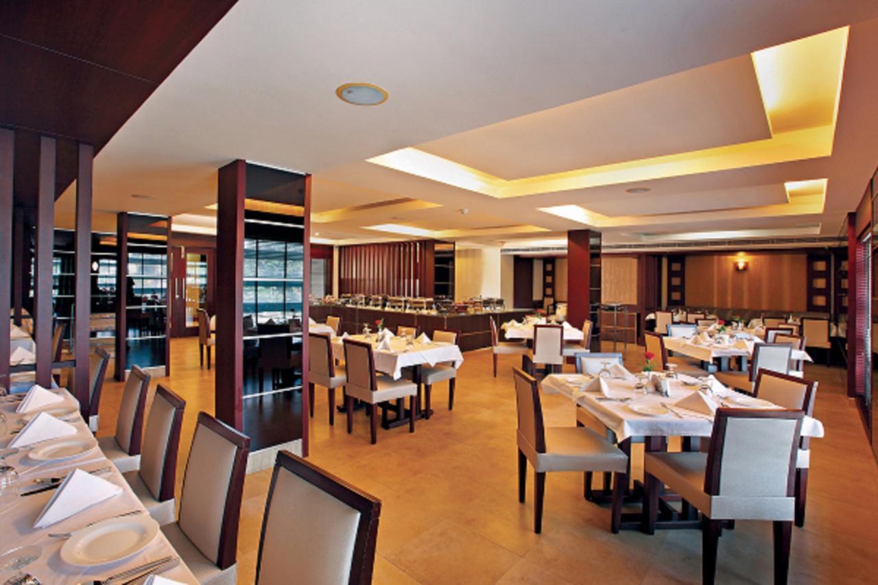 Broad Bean Cochin Hotel Kochi ภายนอก รูปภาพ