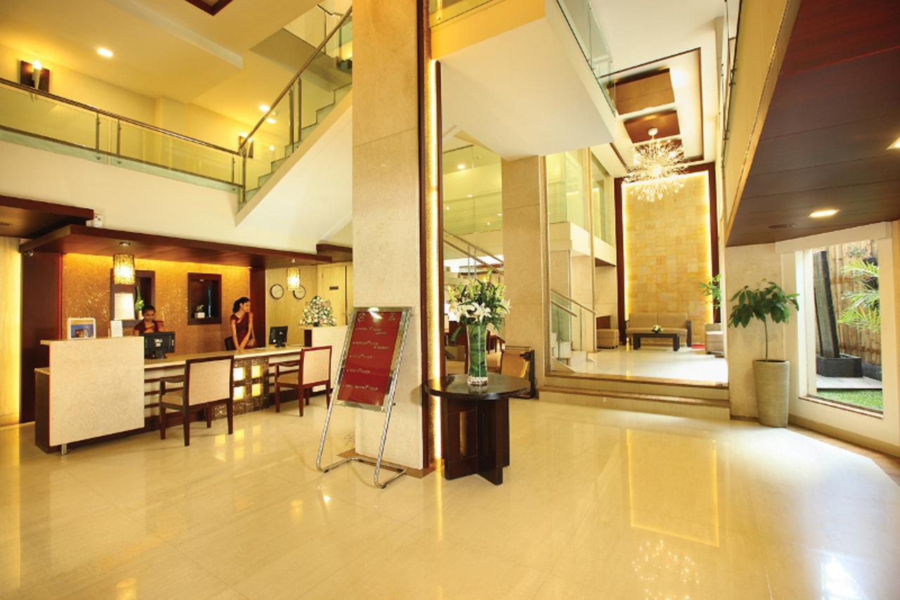 Broad Bean Cochin Hotel Kochi ภายนอก รูปภาพ