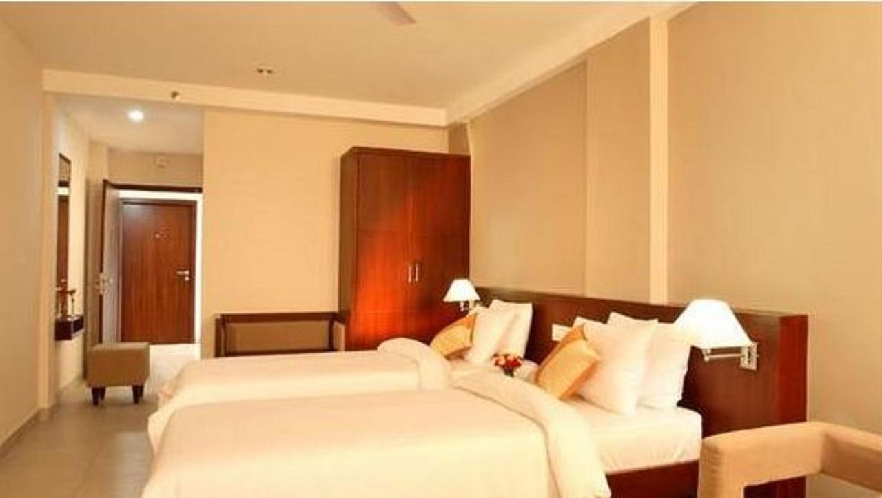 Broad Bean Cochin Hotel Kochi ภายนอก รูปภาพ