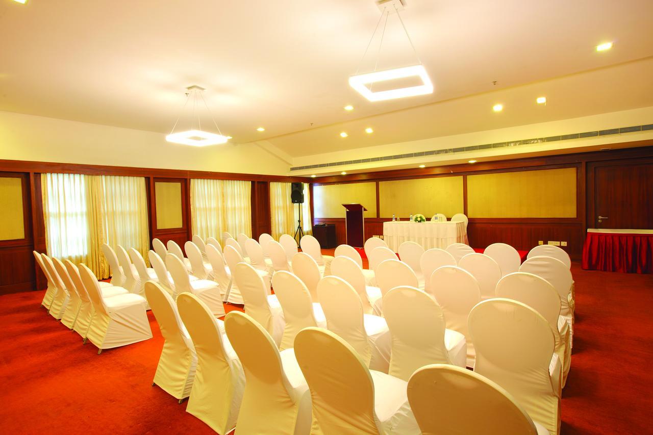 Broad Bean Cochin Hotel Kochi ภายนอก รูปภาพ