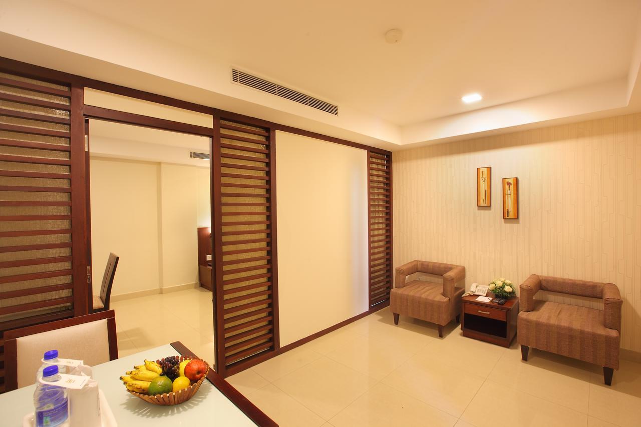 Broad Bean Cochin Hotel Kochi ภายนอก รูปภาพ